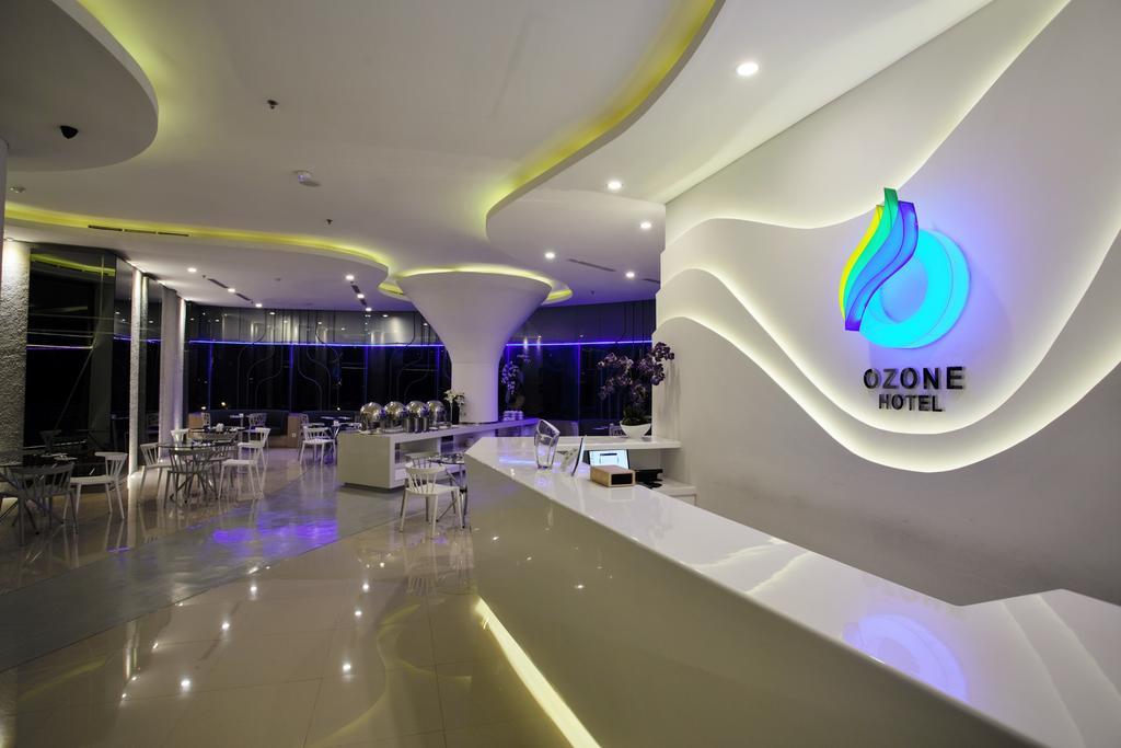 Ozone Hotel Pantai Indah Kapuk Jakarta Exterior photo