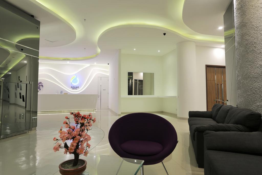 Ozone Hotel Pantai Indah Kapuk Jakarta Exterior photo
